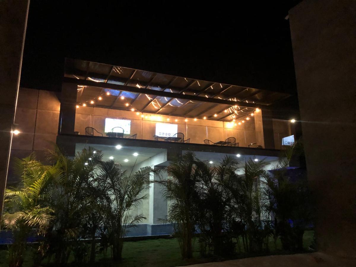 ميريدا Hotel Suites La Negra Boutique المظهر الخارجي الصورة