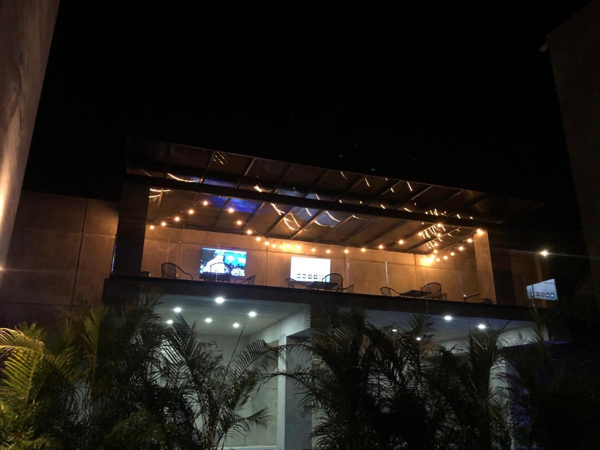 ميريدا Hotel Suites La Negra Boutique المظهر الخارجي الصورة